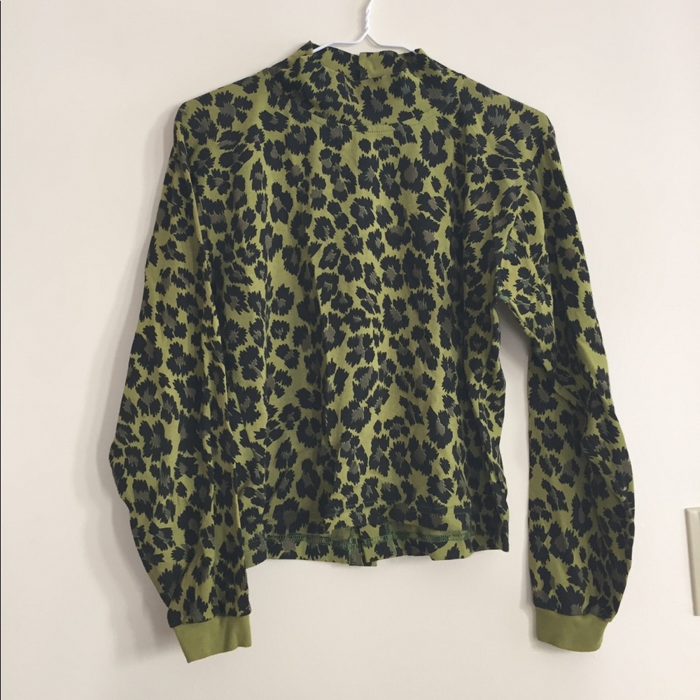 Leopard Mock Neck Longsleeve
